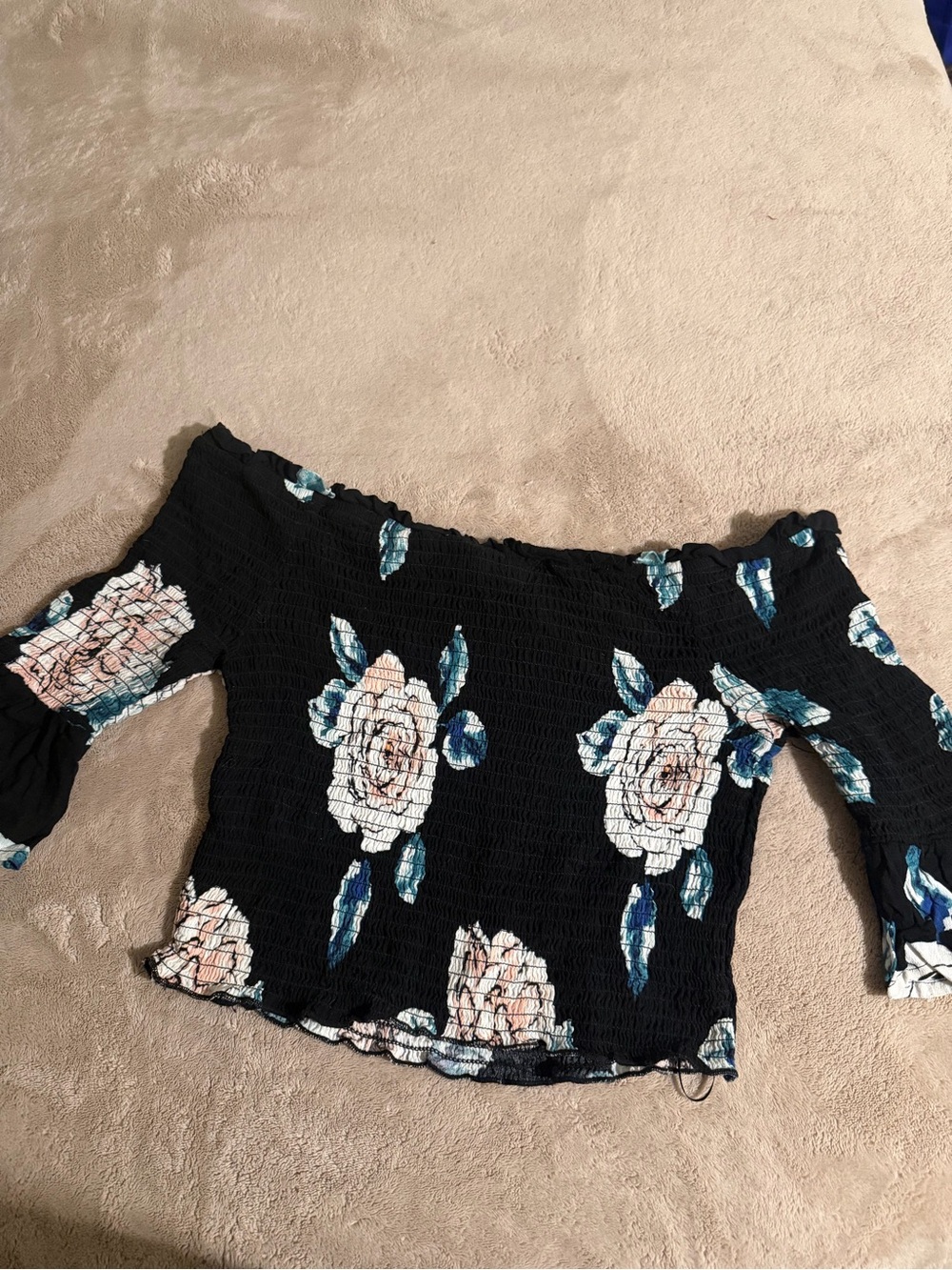 Kendall & Kylie Black Floral Off-Shoulder Smocked Crop Top